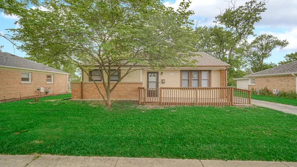 $175,000 | 220 South Orchard Drive, Park Forest, IL 60466
