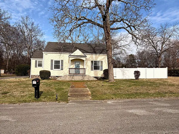 $2,200 | 418 Friar Road, Chattanooga, TN 37421