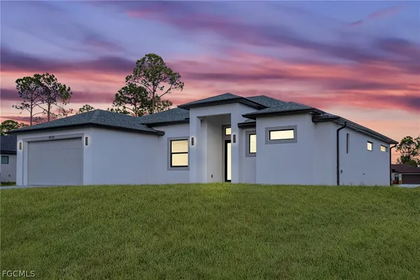 $2,500 | 4112 2nd Street Southwest, Lehigh Acres, FL 33976