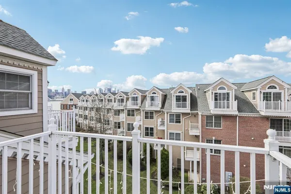 $6,950 | 458 Buffalo Court, Unit 458, West New York, NJ 07093