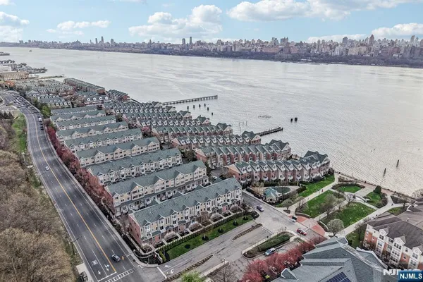 $6,950 | 458 Buffalo Court, Unit 458, West New York, NJ 07093