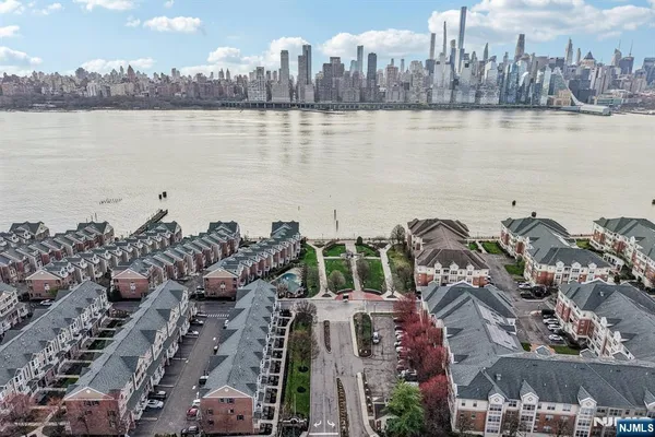 $6,950 | 458 Buffalo Court, Unit 458, West New York, NJ 07093