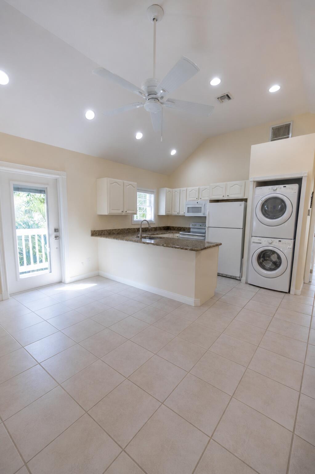 1012 Packer Street, Unit 7A Key West, FL 33040 - Photo 13 of 29 474A95589