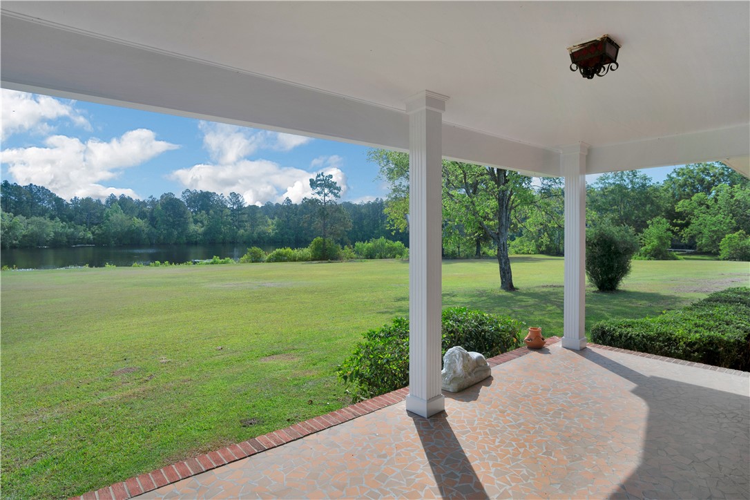 296 Seaboard Road Jesup, GA 31545 - Photo 3 of 27