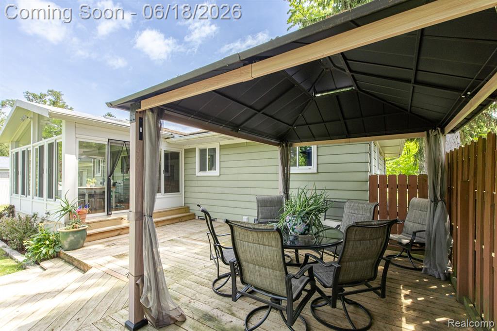 880 Joslyn Road Lake Orion, MI 48362 - Photo 42 of 45