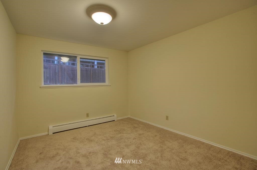 17022 113th Avenue Southeast Renton, WA 98055 - Photo 9 of 15 Gallery Image 9