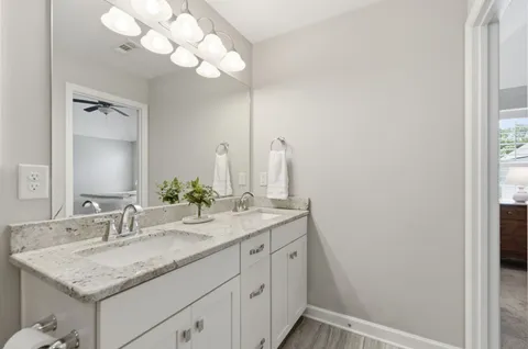 $500,000 | 7394 Old Harding Pike, Nashville, TN 37221