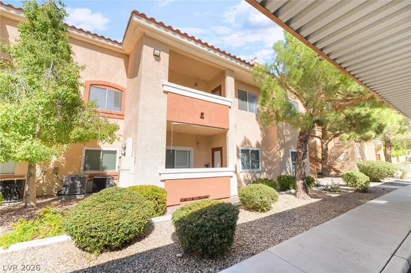 $1,550 | 1050 East Cactus Avenue, Unit 2034, Las Vegas, NV 89183
