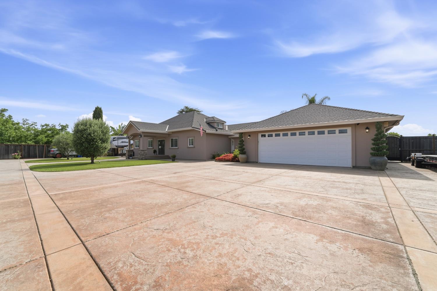2837 Geer Road Hughson, CA 95326 - Photo 5 of 83
