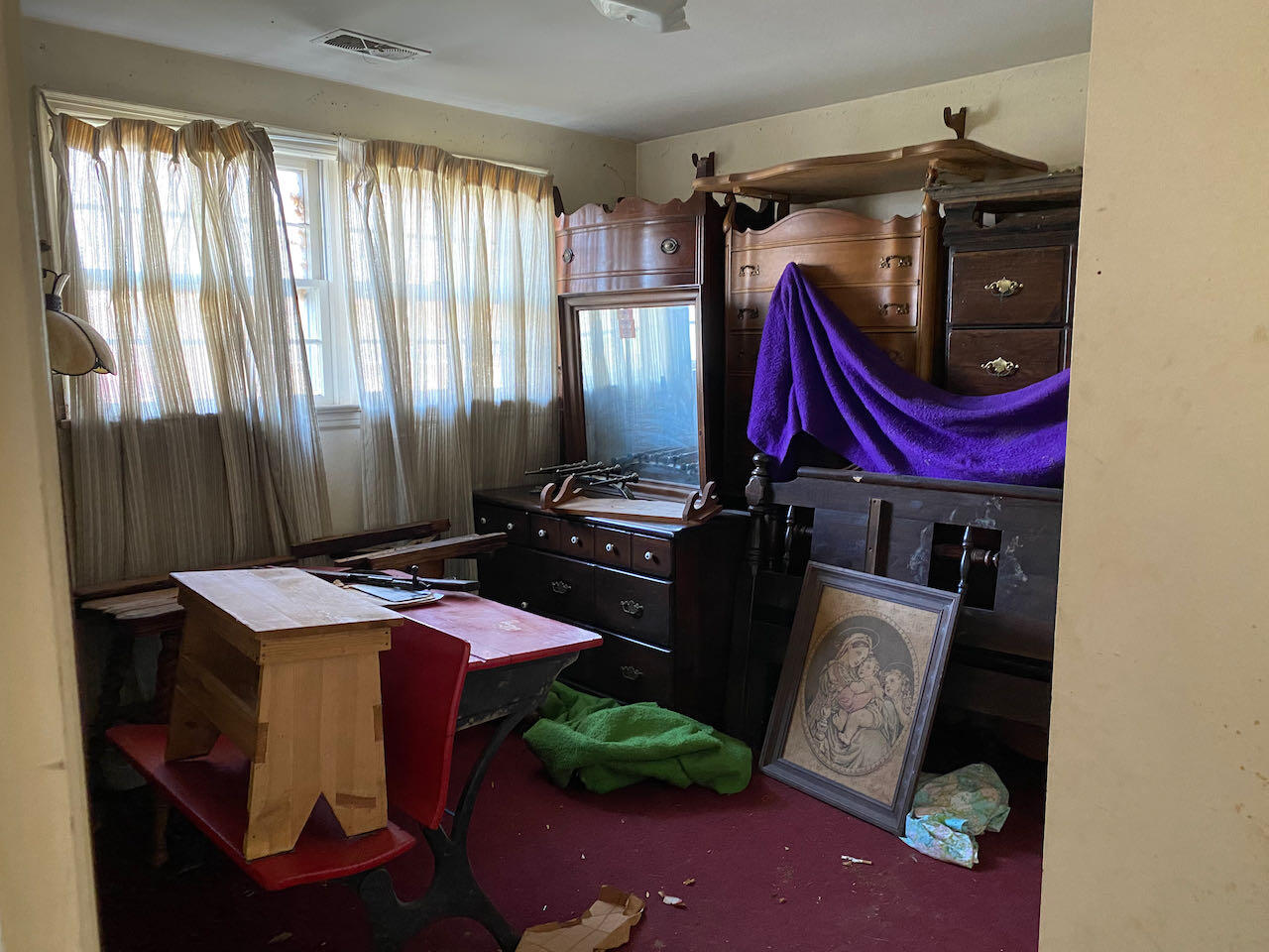 610 Olney Road Vinton, VA 24179 - Photo 29 of 42 a room with furniture and a fireplace