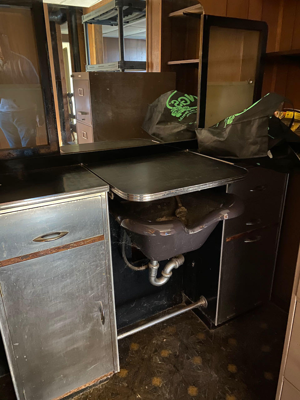 610 Olney Road Vinton, VA 24179 - Photo 32 of 42 a close view of stove