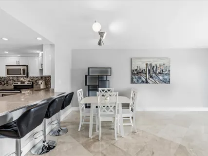 $2,600 | 340 Sunset Drive, Unit 1407, Fort Lauderdale, FL 33301