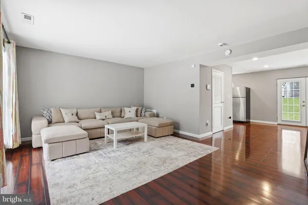 $2,500 | 7229 Joplin Street, Capitol Heights, MD 20743