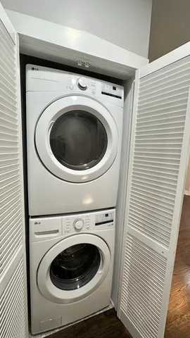 $2,500 | 5224 North Bernard Street, Unit 2, Chicago, IL 60625