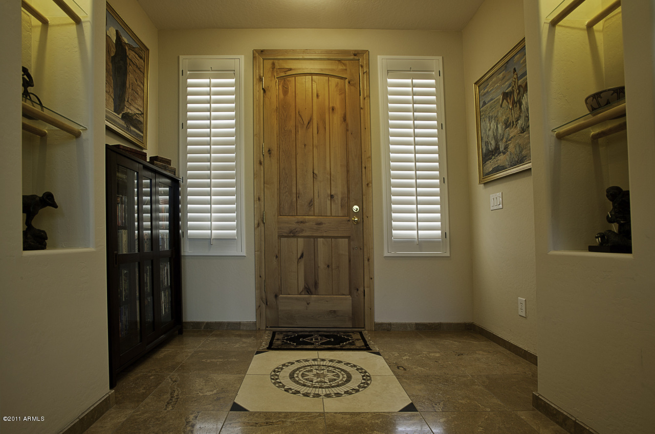 1545 North Geronimo Road Apache Junction, AZ 85119 - Photo 13 of 14 Entryway