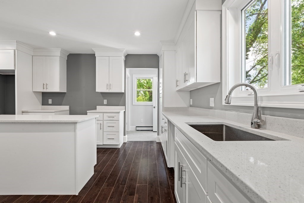 587 Old Warren Road Swansea, MA 02777 - Photo 8 of 29 Gallery Image 8