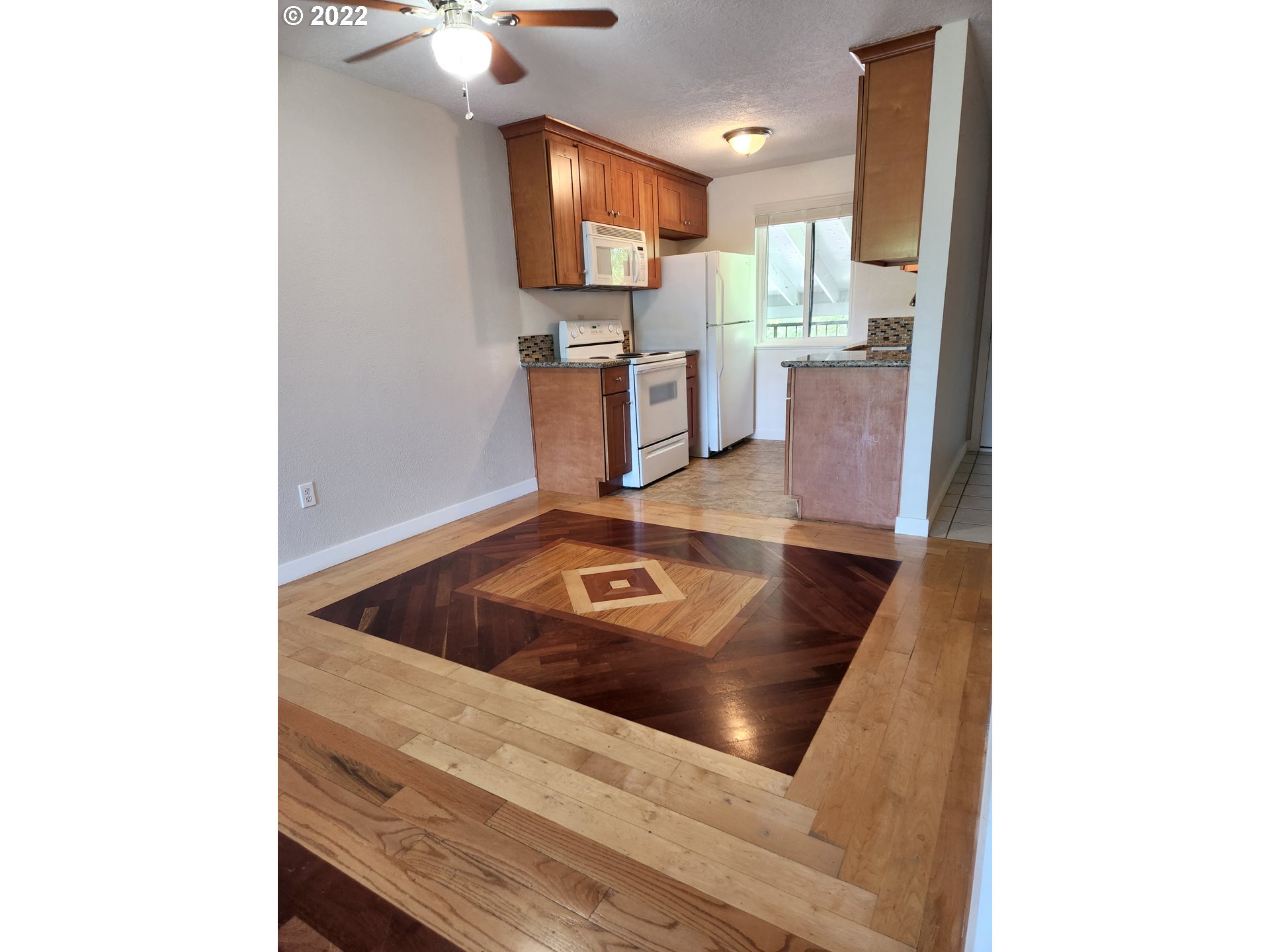 14095 Southwest Walker Road, Unit 65 Beaverton, OR 97005 - Photo 4 of 14 Gallery Image 4