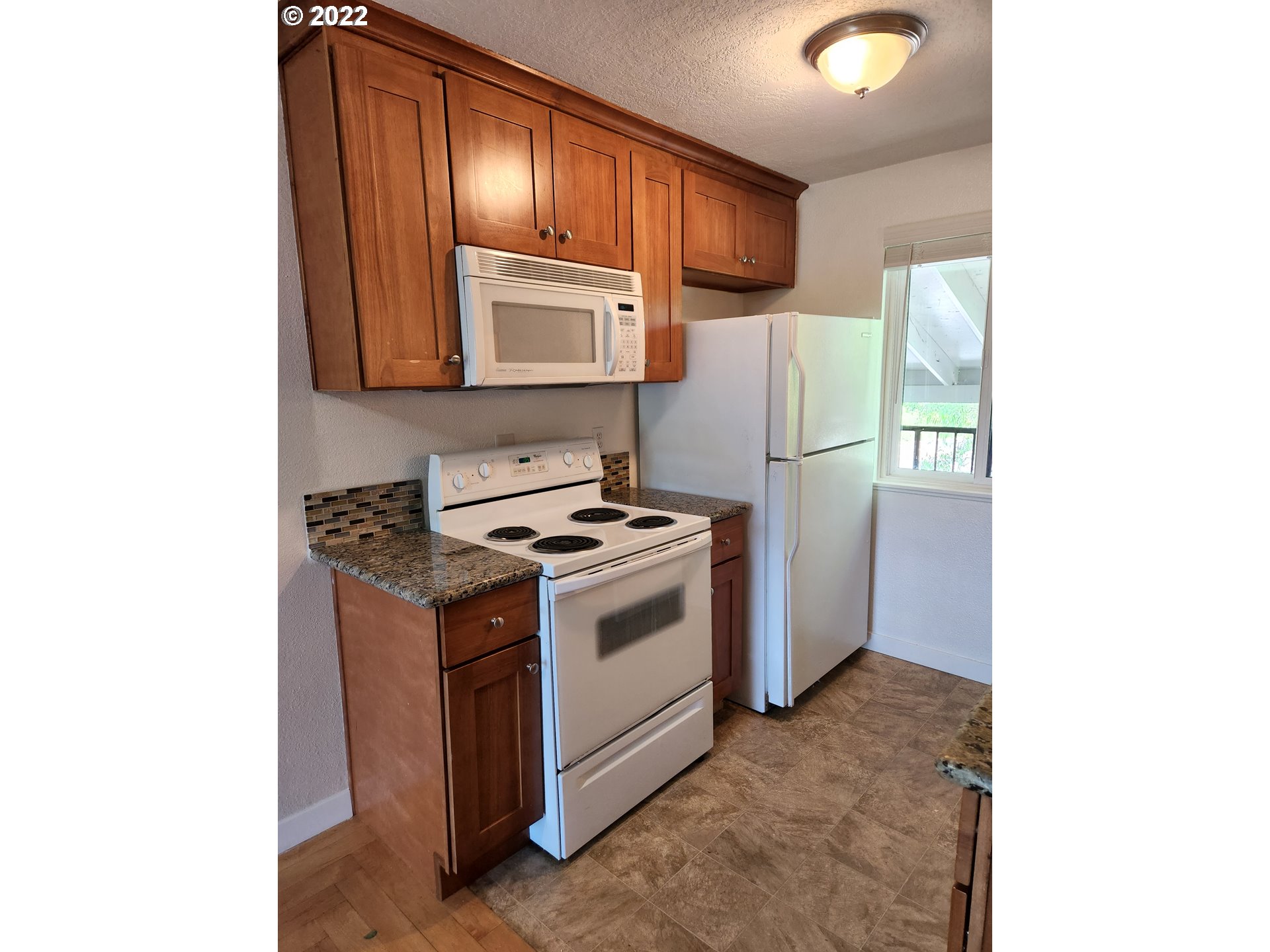 14095 Southwest Walker Road, Unit 65 Beaverton, OR 97005 - Photo 5 of 14 Gallery Image 5