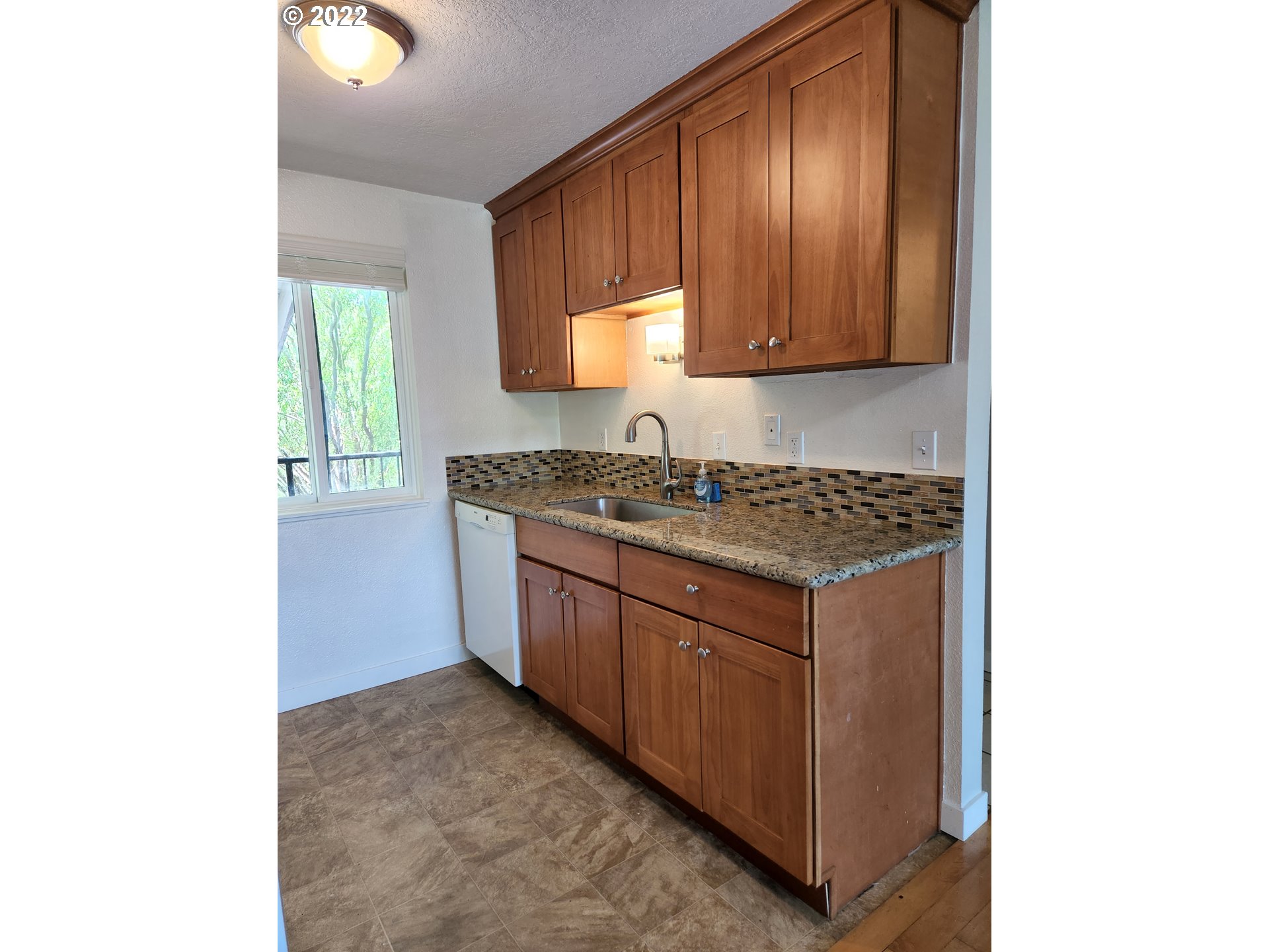 14095 Southwest Walker Road, Unit 65 Beaverton, OR 97005 - Photo 6 of 14 Gallery Image 6
