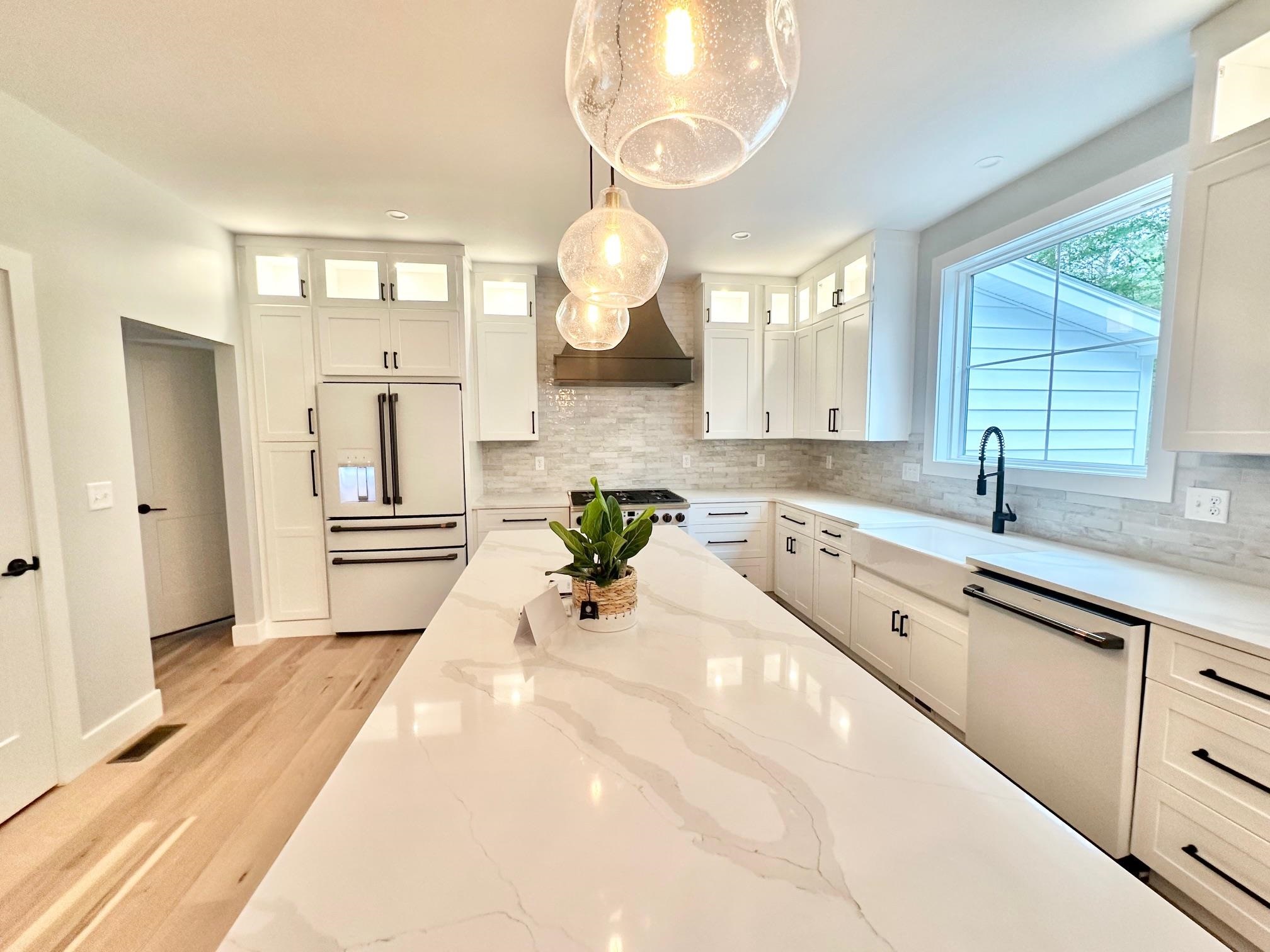 111 Linden Street, Unit 5 Exeter, NH 03833 - Photo 2 of 24