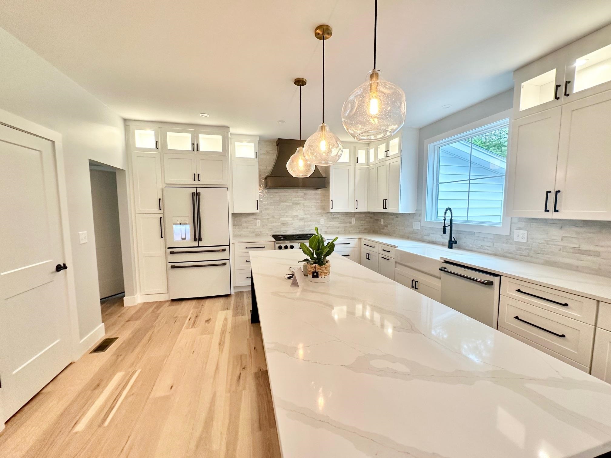 111 Linden Street, Unit 5 Exeter, NH 03833 - Photo 3 of 24