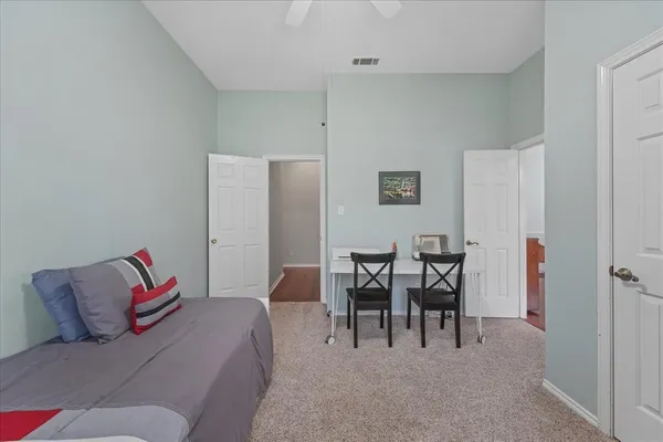 $450,000 | 1420 Stratford Lane, Denton, TX 76209