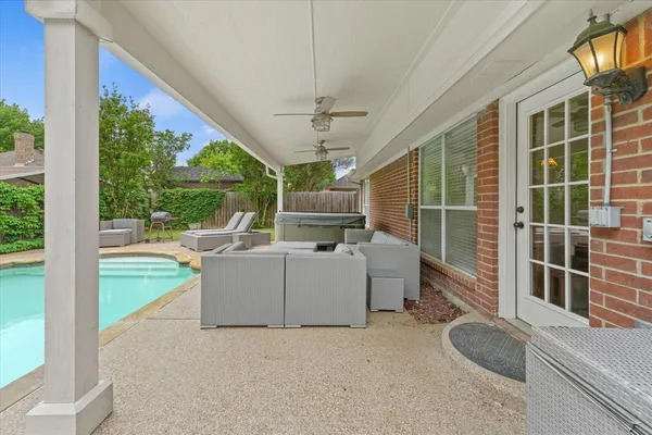 $450,000 | 1420 Stratford Lane, Denton, TX 76209