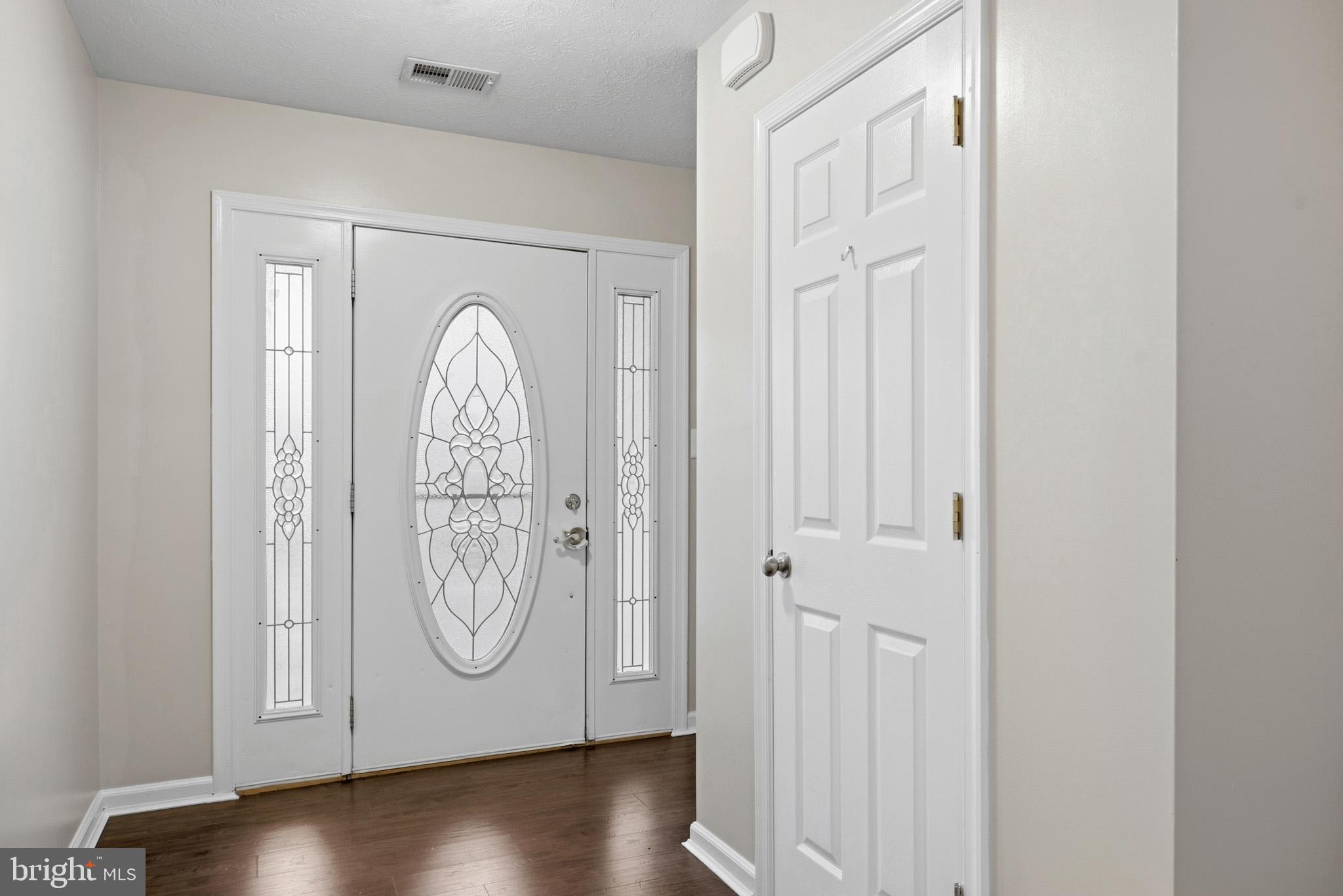 22343 Newtowne Neck Road Leonardtown, MD 20650 - Photo 6 of 40 Welcoming foyer.