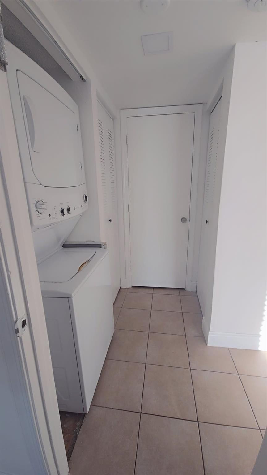 3700 North 56th Avenue, Unit 1015 Hollywood, FL 33021 - Photo 7 of 10 Photo 7