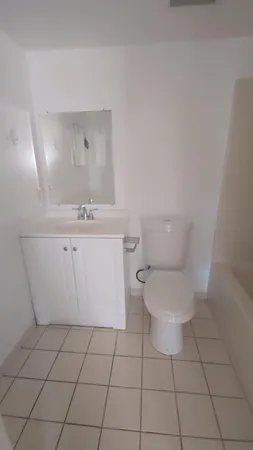 $1,900 | 3700 North 56th Avenue, Unit 1015, Hollywood, FL 33021