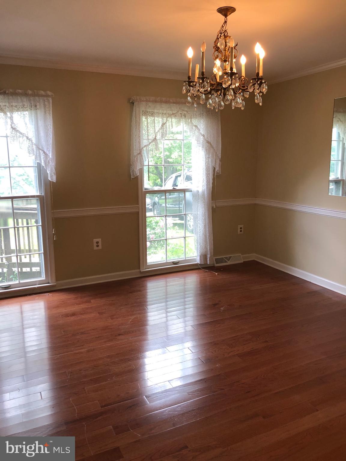 6219 Quinn Road Frederick, MD 21701 - Photo 2 of 26 Dining room