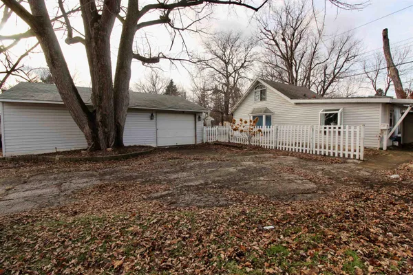 2177 Shopiere Road, Beloit, WI 53511