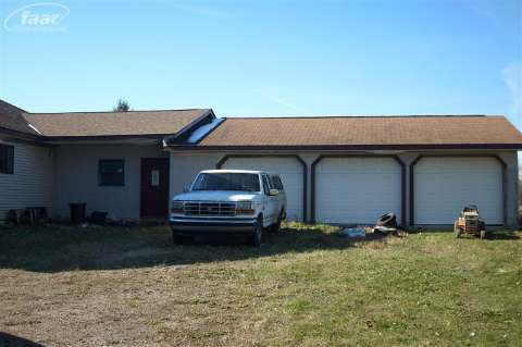 663 Holmes Road Allenton, MI 48002 - Photo 2 of 14 20386705-1.JPG