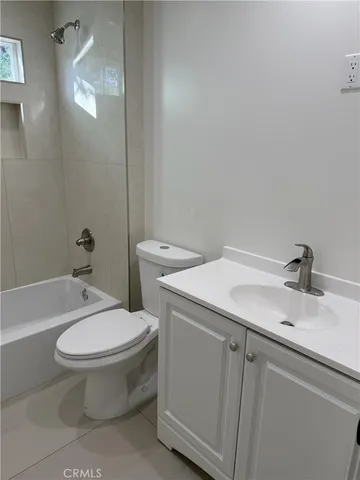 $3,600 | 2215 North Brighton Street, Burbank, CA 91504