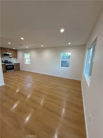 $3,600 | 2215 North Brighton Street, Burbank, CA 91504