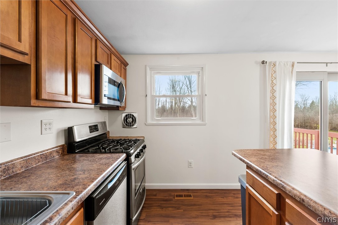 6034 Darby Road Cicero, NY 13039 - Photo 17 of 50