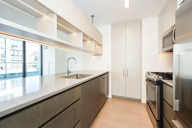 $13,995 | 7 West 21st Street, Unit 1801 | Flatiron