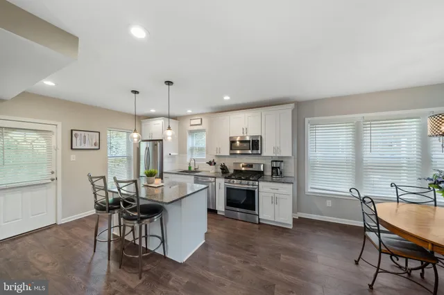 $339,900 | 261 East Avon Road, Brookhaven, PA 19015