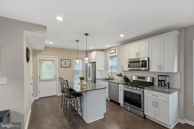 $339,900 | 261 East Avon Road, Brookhaven, PA 19015