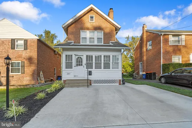 $339,900 | 261 East Avon Road, Brookhaven, PA 19015