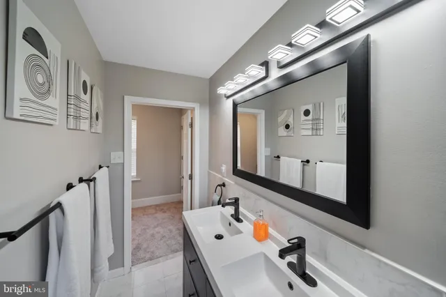 $339,900 | 261 East Avon Road, Brookhaven, PA 19015