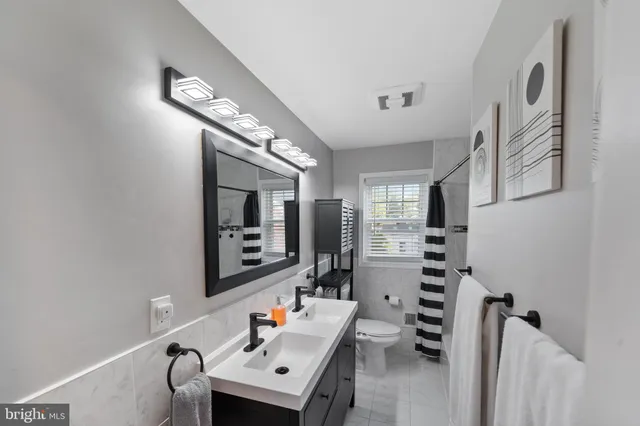 $339,900 | 261 East Avon Road, Brookhaven, PA 19015