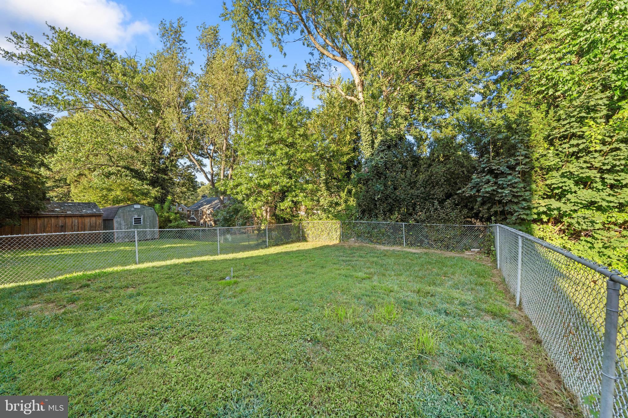 261 East Avon Road Brookhaven, PA 19015 - Photo 31 of 34