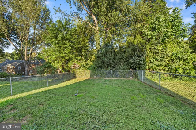 $339,900 | 261 East Avon Road, Brookhaven, PA 19015