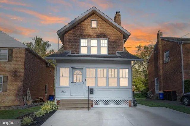 $339,900 | 261 East Avon Road, Brookhaven, PA 19015