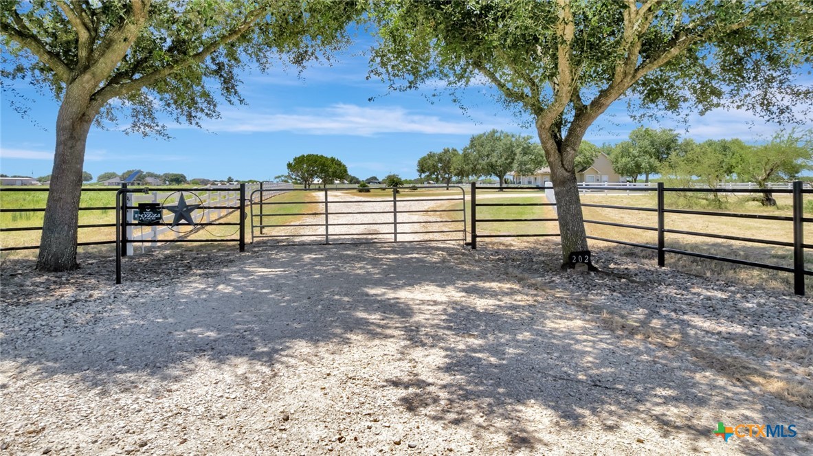 202 Prairie View Road Victoria, TX 77904 - Photo 42 of 47