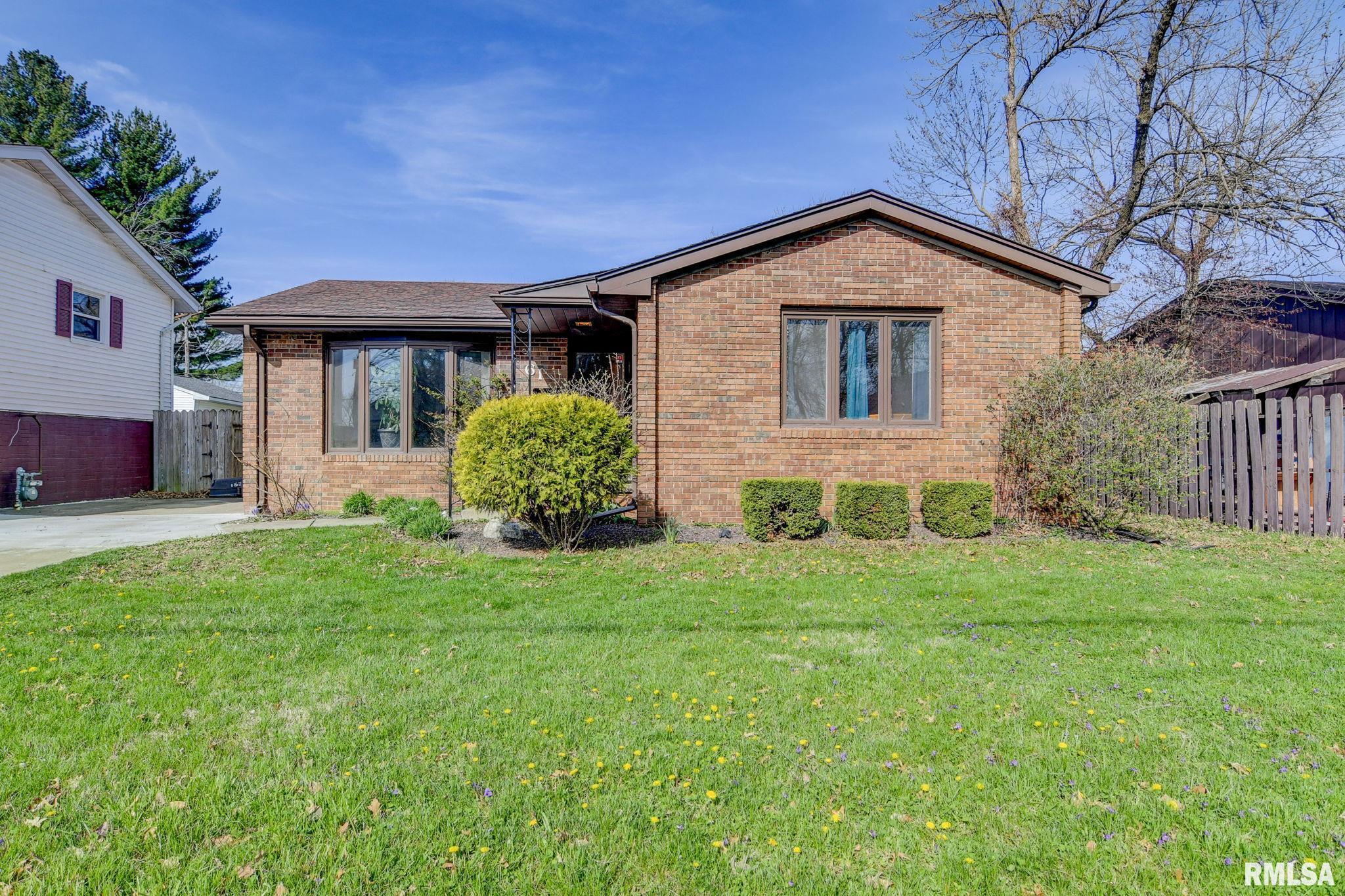 61 Adloff Lane Springfield, IL 62703 - Photo 1 of 28