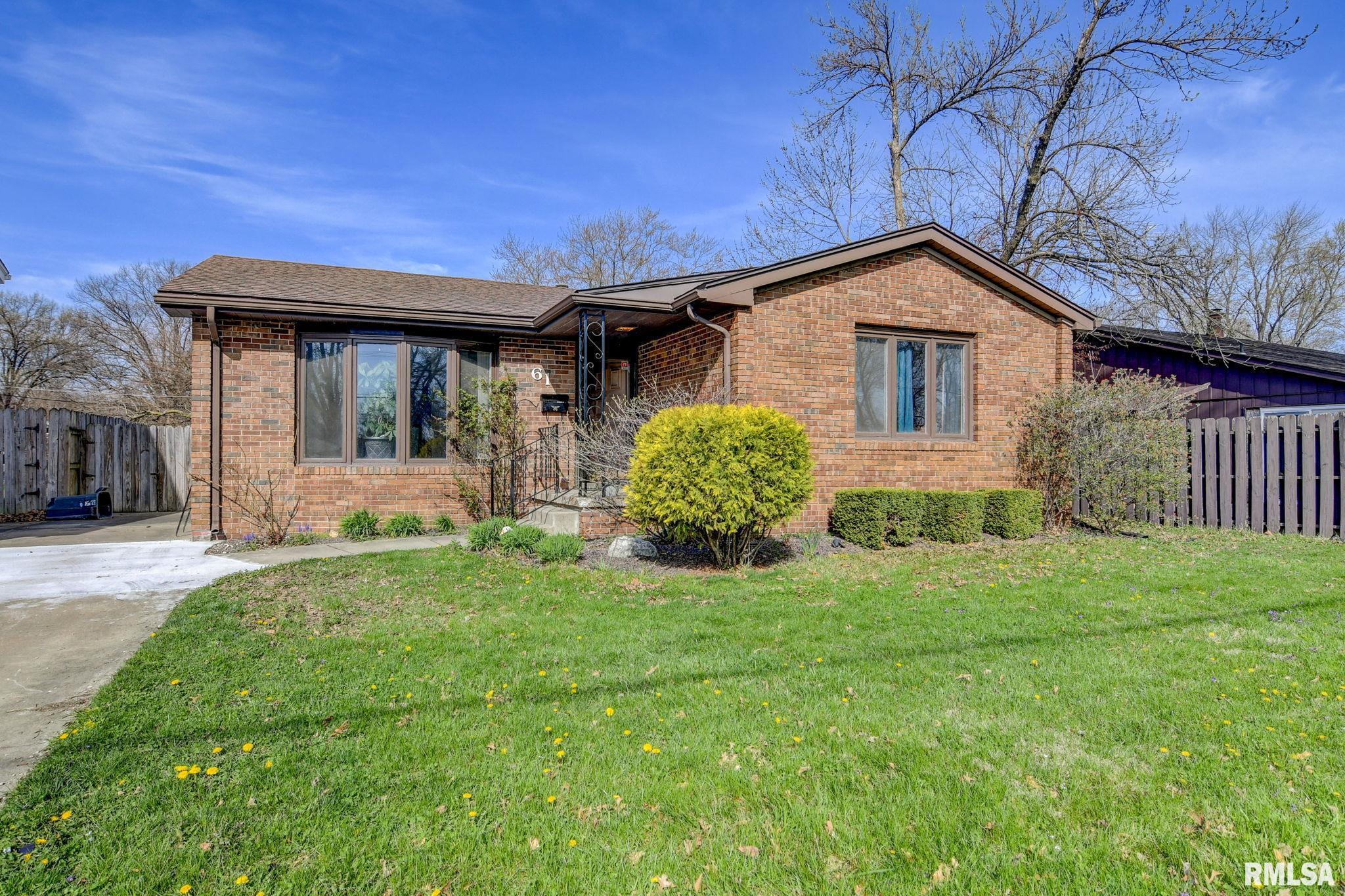 61 Adloff Lane Springfield, IL 62703 - Photo 2 of 28