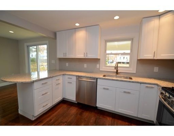 24 Daniel Road Wakefield, MA 01880 - Photo 8 of 29 Gallery Image 8