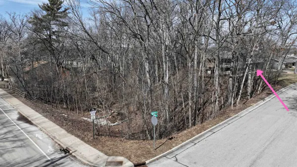 $419,900 | 505 Meadow Lane, Kaukauna, WI 54130
